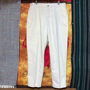 L.L. BEAN-men’s greige cotton CLASSIC FIT pleated chino/khaki dress pants